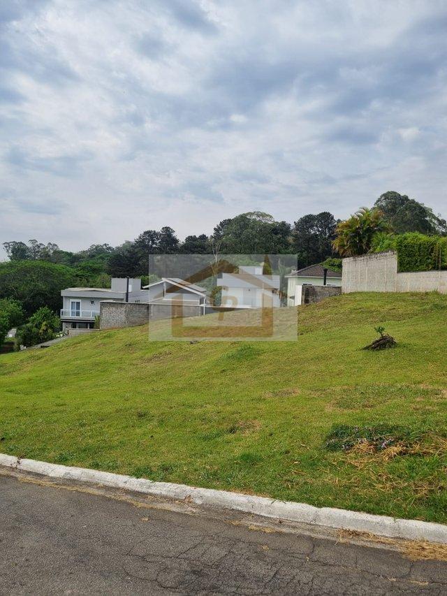 Residencial faz encontro com o parque Cemucam!!!  Terreno com 901 metros Estrada Municipal do Embu Cotia - 