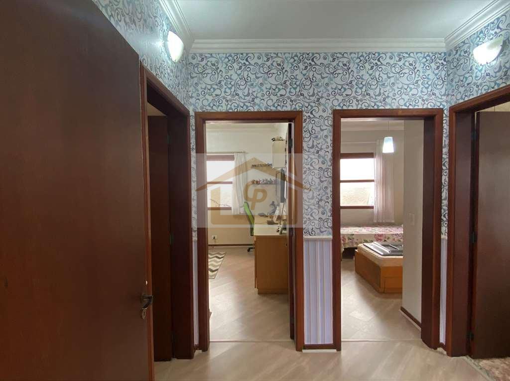 3 dorms / 1 suíte. Ótima casa, lareira, piscina e gourmet! Avenida José Giorgi Cotia - 