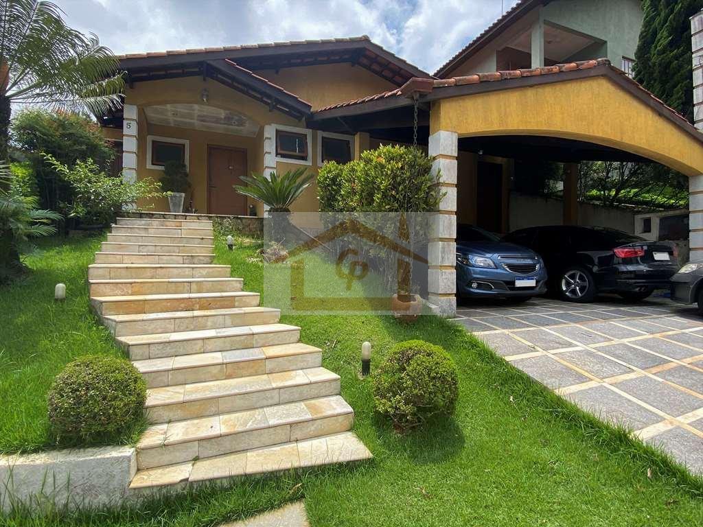 3 dorms / 1 suíte. Ótima casa, lareira, piscina e gourmet! Avenida José Giorgi Cotia - 