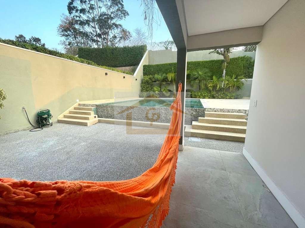 3 quartos (1suíte) , energia fotovoltaica, gourmet e linda piscina aquecida Estrada Municipal do Embu Cotia - 