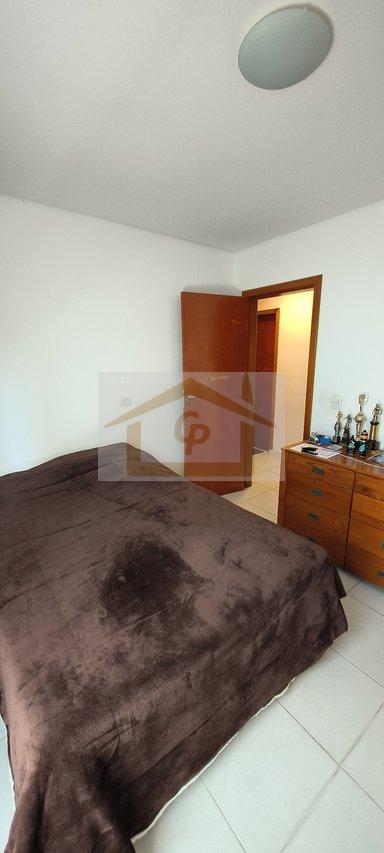 Semi Térrea, 3 quartos + 2 quartos multifuncional e banheiro (andar inferior), canil * Estrada Carlos Antônio Pereira de Castro Cotia - 