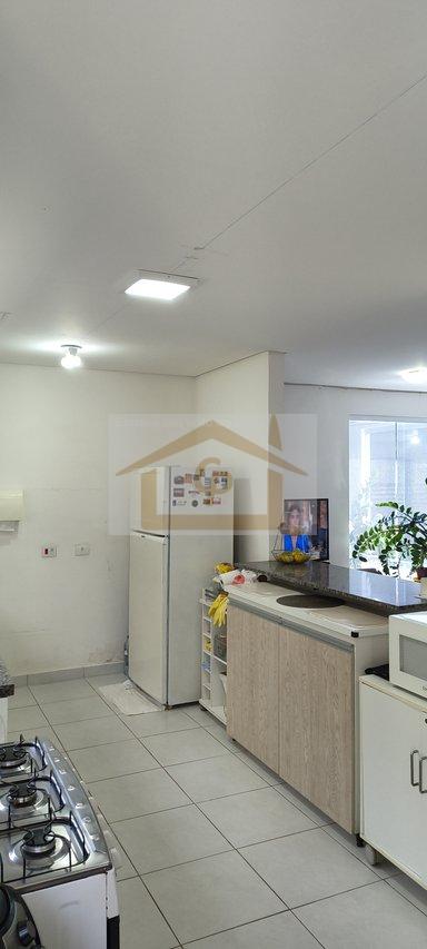 Semi Térrea, 3 quartos + 2 quartos multifuncional e banheiro (andar inferior), canil * Estrada Carlos Antônio Pereira de Castro Cotia - 