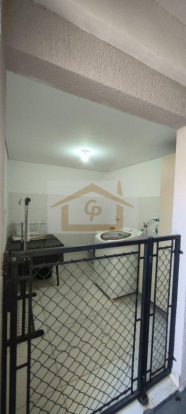 Semi Térrea, 3 quartos + 2 quartos multifuncional e banheiro (andar inferior), canil * Estrada Carlos Antônio Pereira de Castro Cotia - 