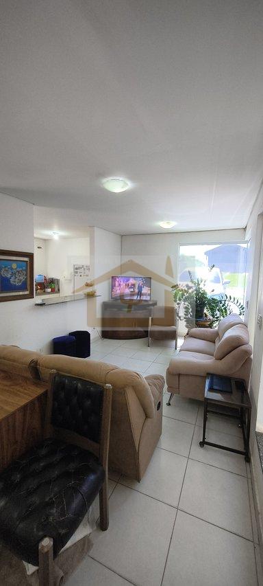 Semi Térrea, 3 quartos + 2 quartos multifuncional e banheiro (andar inferior), canil * Estrada Carlos Antônio Pereira de Castro Cotia - 