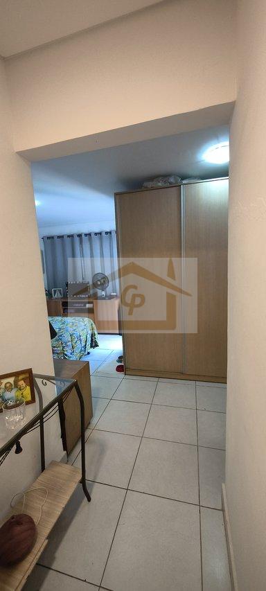 Semi Térrea, 3 quartos + 2 quartos multifuncional e banheiro (andar inferior), canil * Estrada Carlos Antônio Pereira de Castro Cotia - 