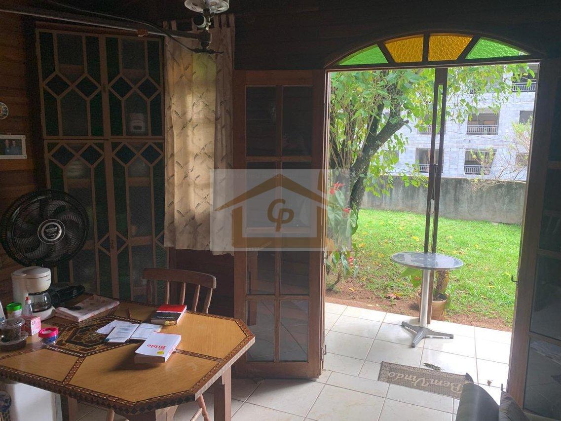 Localização interessante! 1 quarto, 4 vagas Próximo ao Templo Budista Zulai Rua José Menino Cotia - 