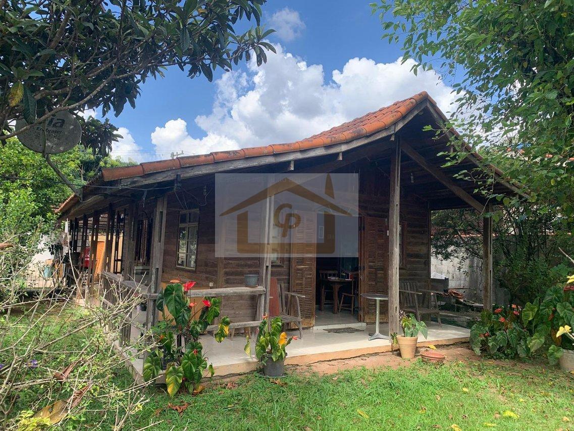 Localização interessante! 1 quarto, 4 vagas Próximo ao Templo Budista Zulai Rua José Menino Cotia - 