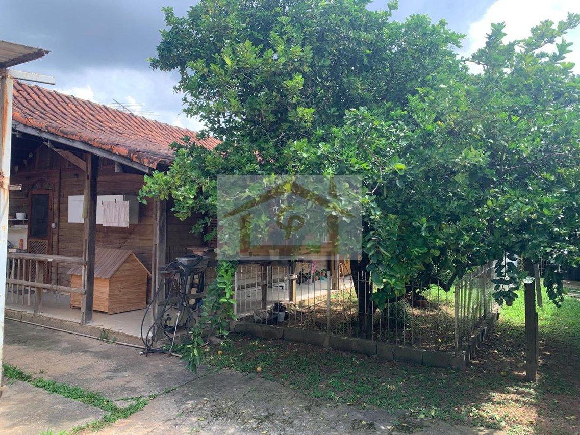 Localização interessante! 1 quarto, 4 vagas Próximo ao Templo Budista Zulai Rua José Menino Cotia - 