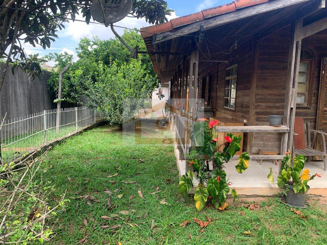 Localização interessante! 1 quarto, 4 vagas Próximo ao Templo Budista Zulai Rua José Menino Cotia - 