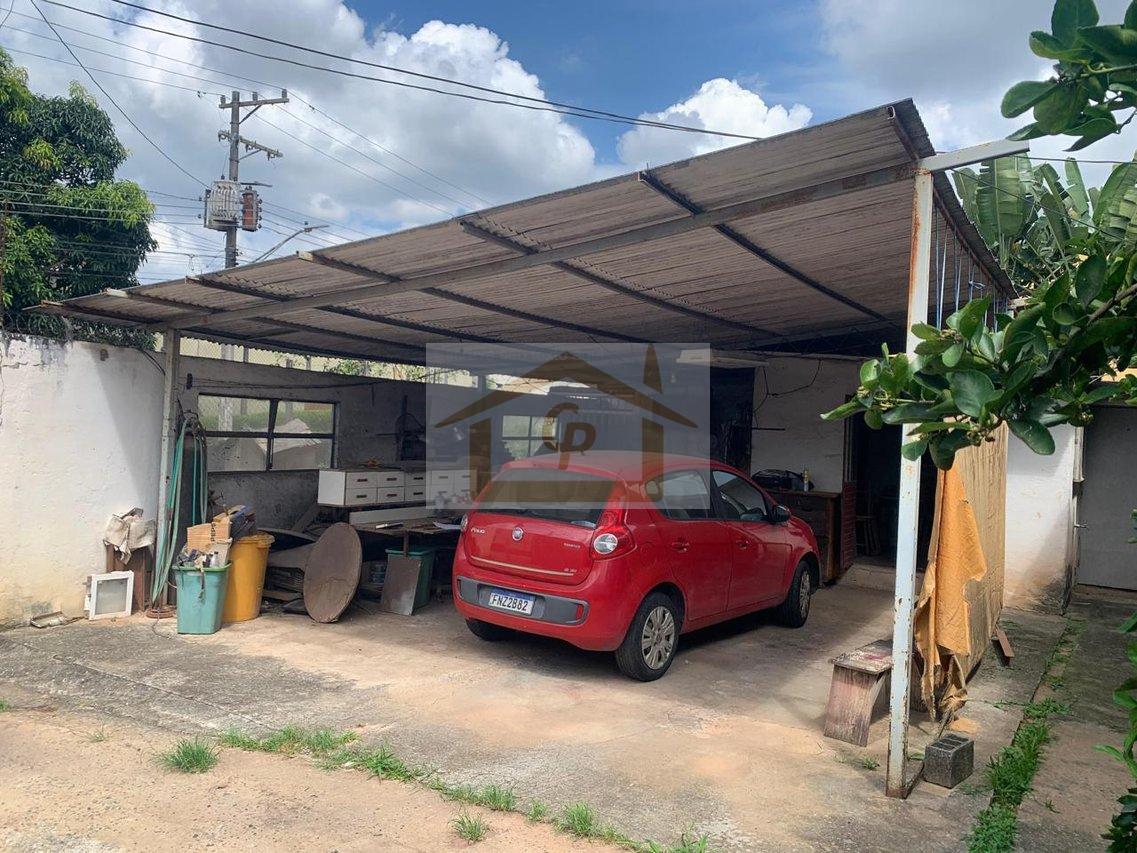 Localização interessante! 1 quarto, 4 vagas Próximo ao Templo Budista Zulai Rua José Menino Cotia - 