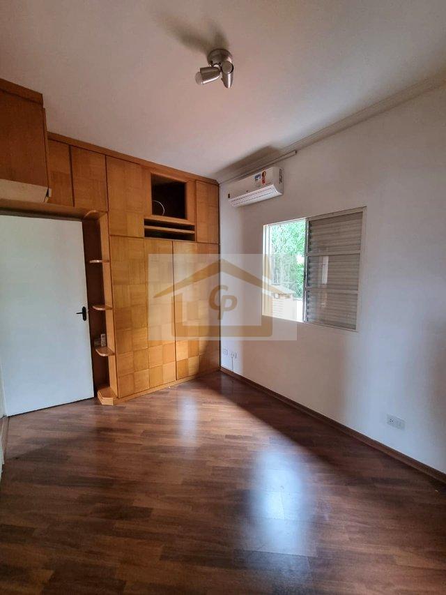 Casa Aconchegante, 2 quartos (1 suíte), 2 vagas Rua Maracatu Cotia - 