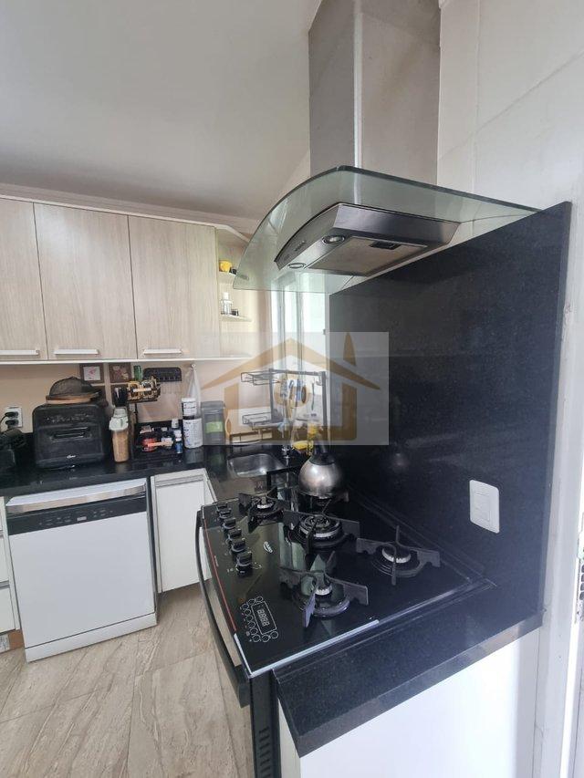 Impecável, 3 quartos (1 suíte), 2 vagas Estrada do Capuava Cotia - 