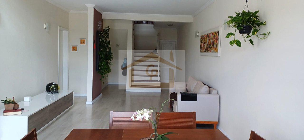 Encantadora! S&atilde;o 4 quartos (1 su&iacute;te), 4 vagas cobertas Rua Virgílio Vieira Jandira - 