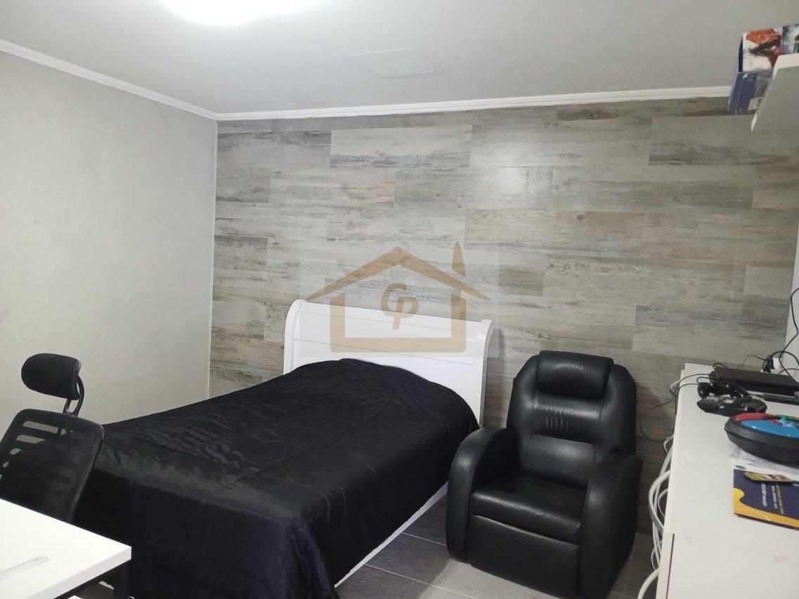 Encantadora! S&atilde;o 4 quartos (1 su&iacute;te), 4 vagas cobertas Rua Virgílio Vieira Jandira - 