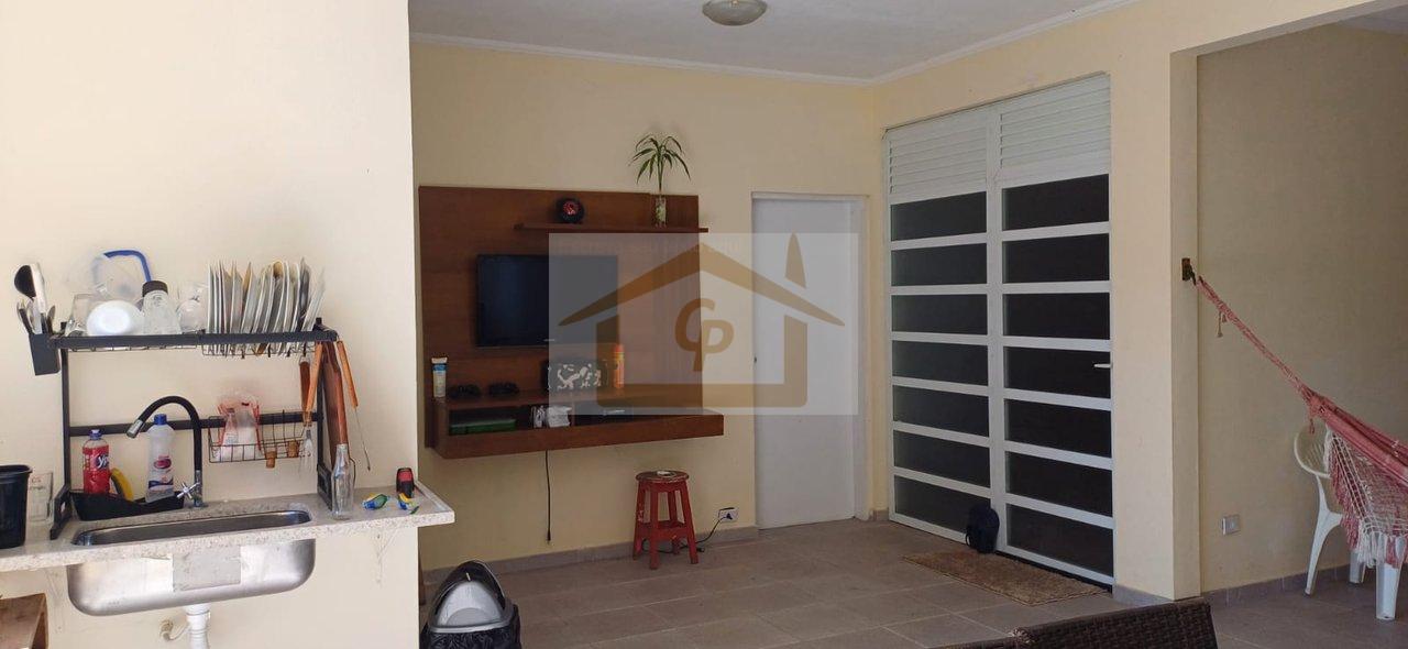 Encantadora! S&atilde;o 4 quartos (1 su&iacute;te), 4 vagas cobertas Rua Virgílio Vieira Jandira - 