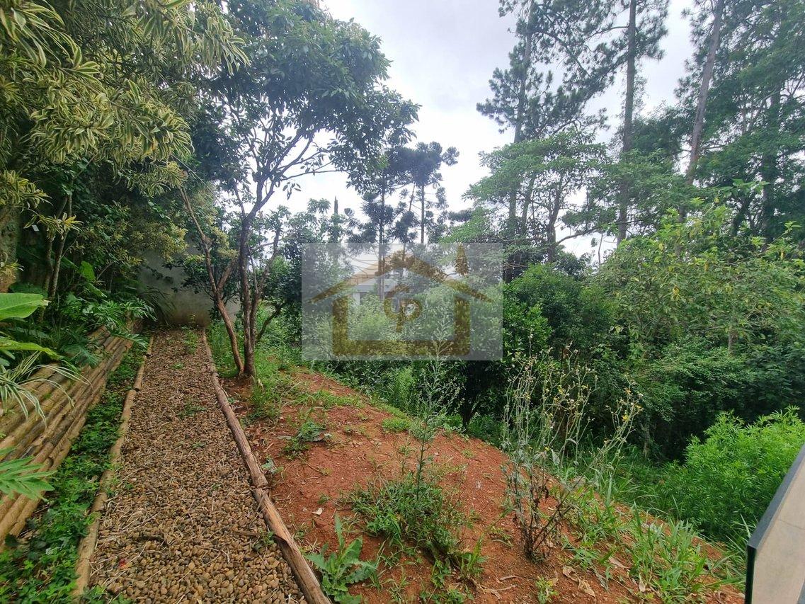 Casa inteligente, 5 su&iacute;tes, 3 vagas cobertas, Bosque privativo -Arquitetura Contempor&acirc;nea Estrada do Capuava Cotia - 