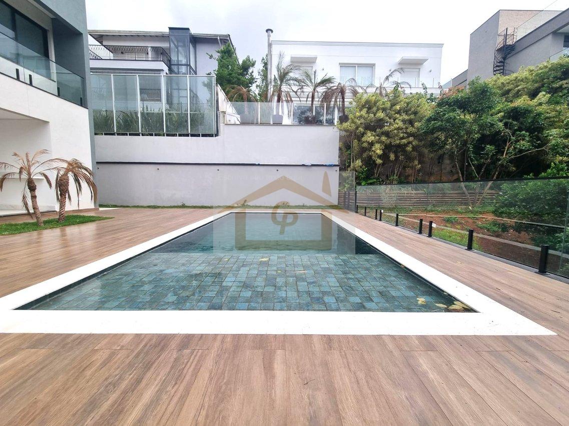 Casa inteligente, 5 su&iacute;tes, 3 vagas cobertas, Bosque privativo -Arquitetura Contempor&acirc;nea Estrada do Capuava Cotia - 