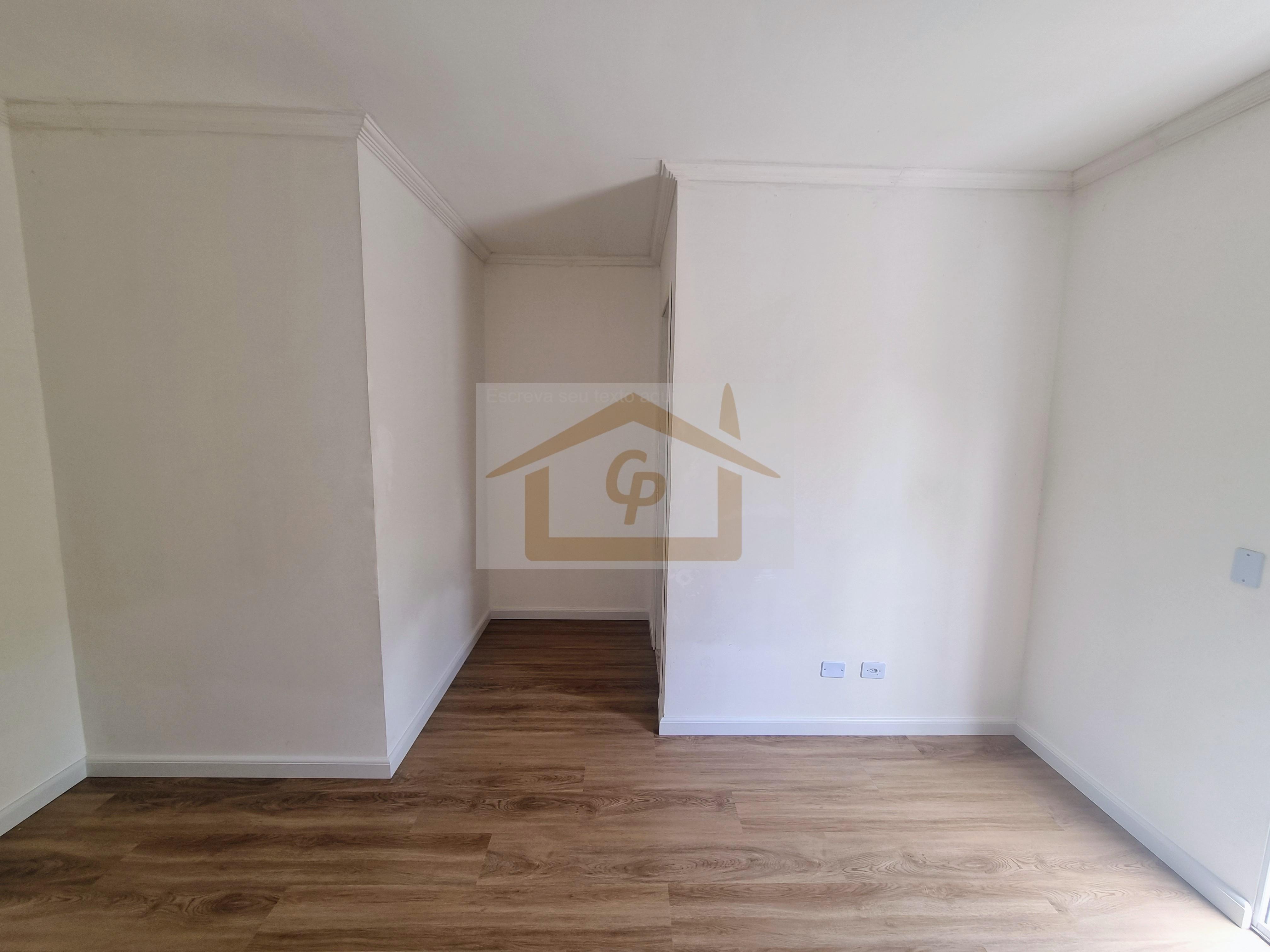 Pequeno Residencial, Casa com Duas Su&iacute;tes, varanda, 2 vagas Estrada do Taboleiro Verde Cotia - 