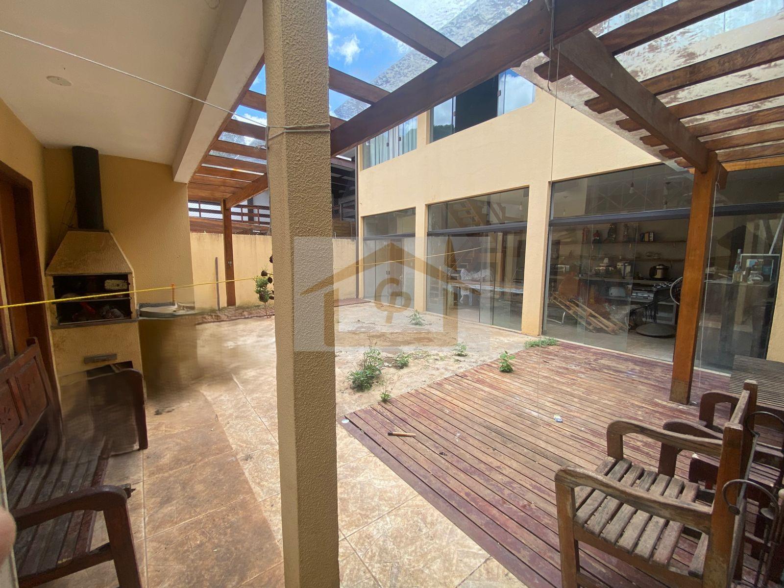 Vila Diva, Tradicional bairro da Granja Viana, 3 quartos (1 su&iacute;te) 3 vagas Rua Piraí Carapicuíba - 