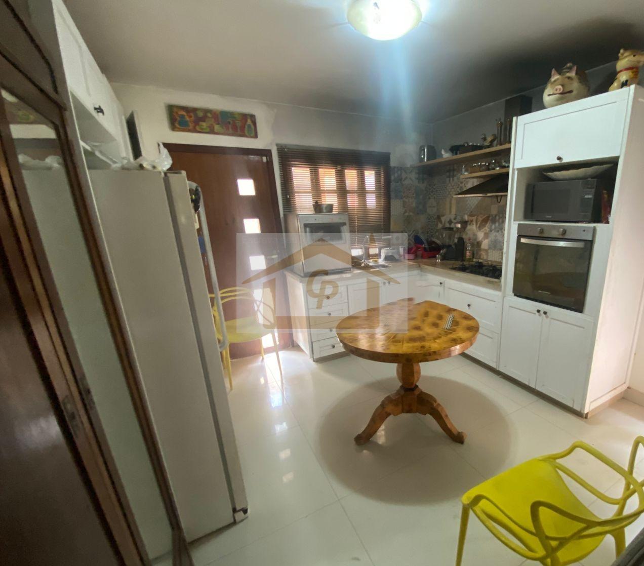 Vila Diva, Tradicional bairro da Granja Viana, 3 quartos (1 su&iacute;te) 3 vagas Rua Piraí Carapicuíba - 