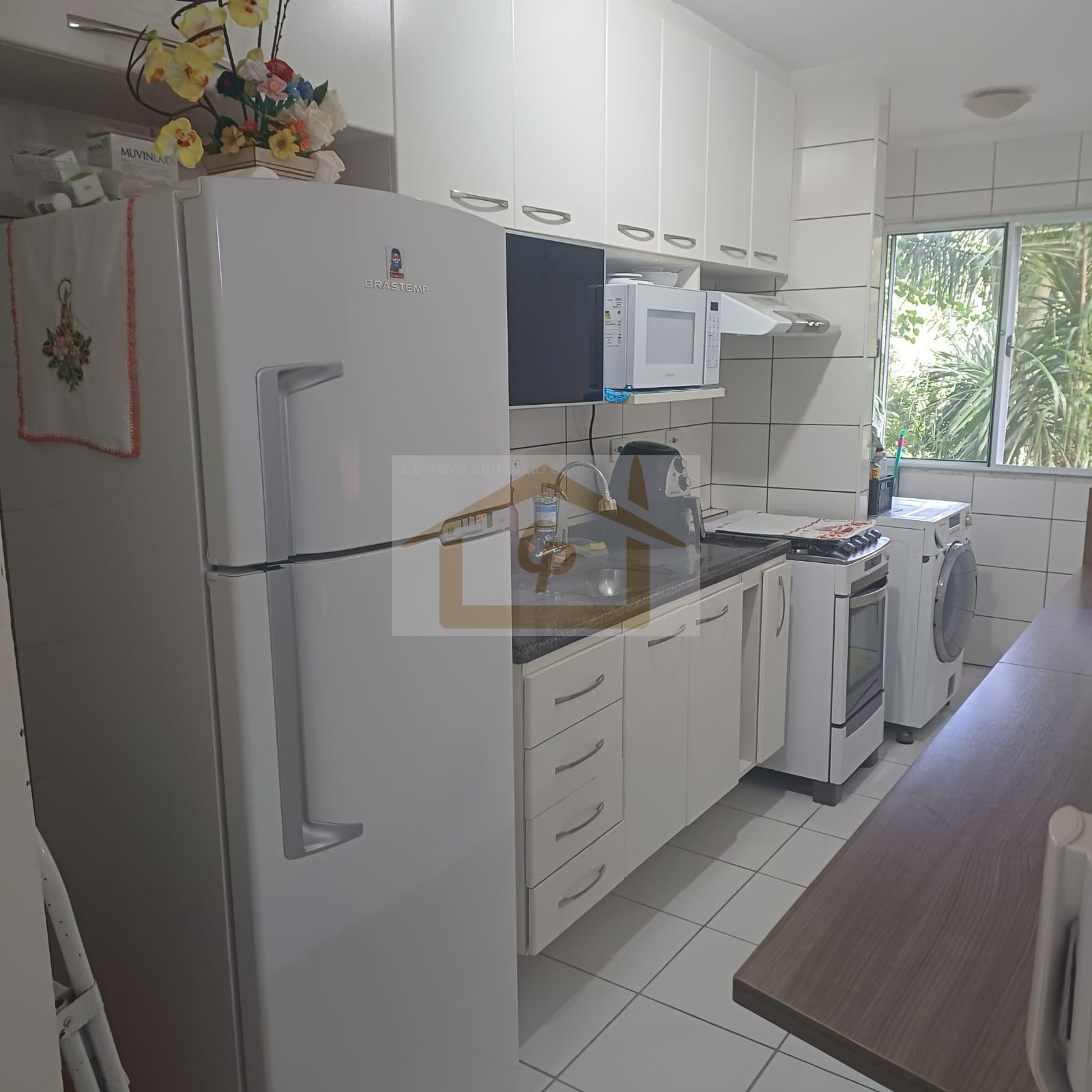 Praticidade e beleza natural! 2 quartos, varanda,1 vaga Rua São Vicente Cotia - 