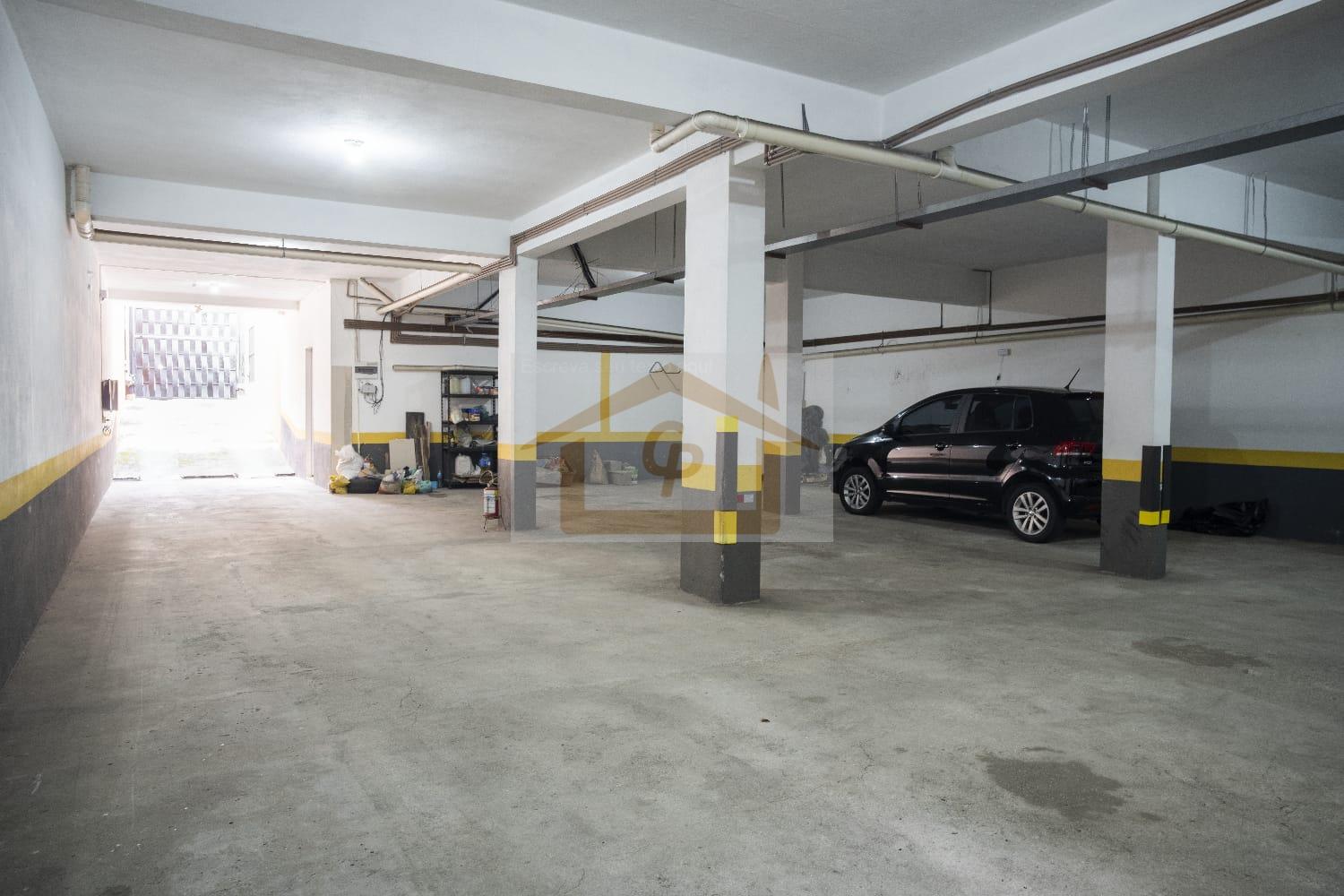 Duas su&iacute;tes,, 2 vagas cobertas - Casa em Villagio &ndash; Bosque da Sa&uacute;de Rua Tucuri São Paulo - 