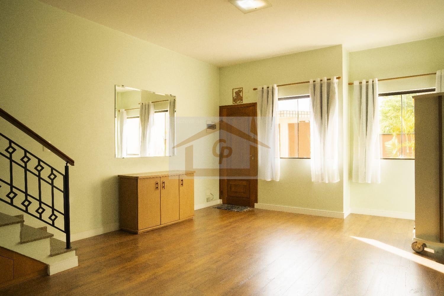 Duas su&iacute;tes,, 2 vagas cobertas - Casa em Villagio &ndash; Bosque da Sa&uacute;de Rua Tucuri São Paulo - 