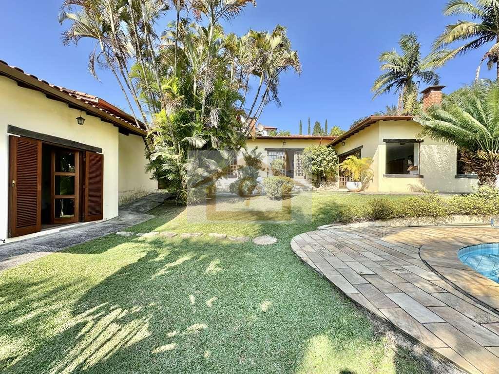 R&uacute;stica, T&Eacute;RREA em 4 lotes (1.880m&sup2;), 5 dormit&oacute;rios / 3 su&iacute;tes, piscina! Estrada Morrinhos Carapicuíba - 