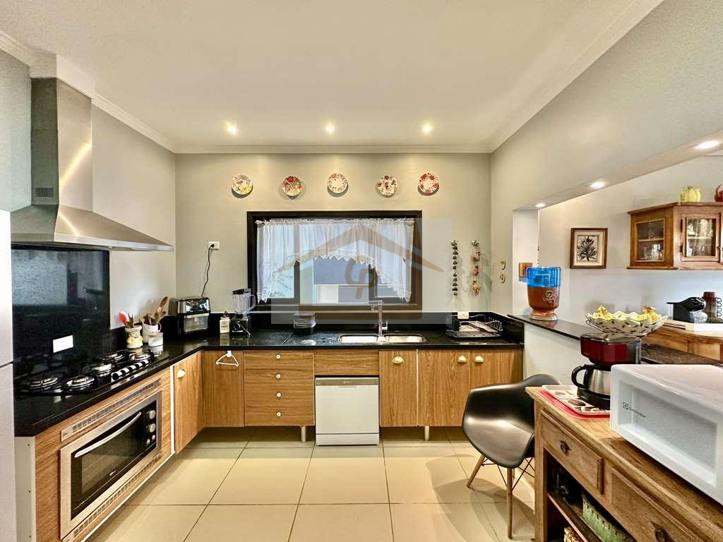 Casa, 3 quartos, 330 m² - Foto 18