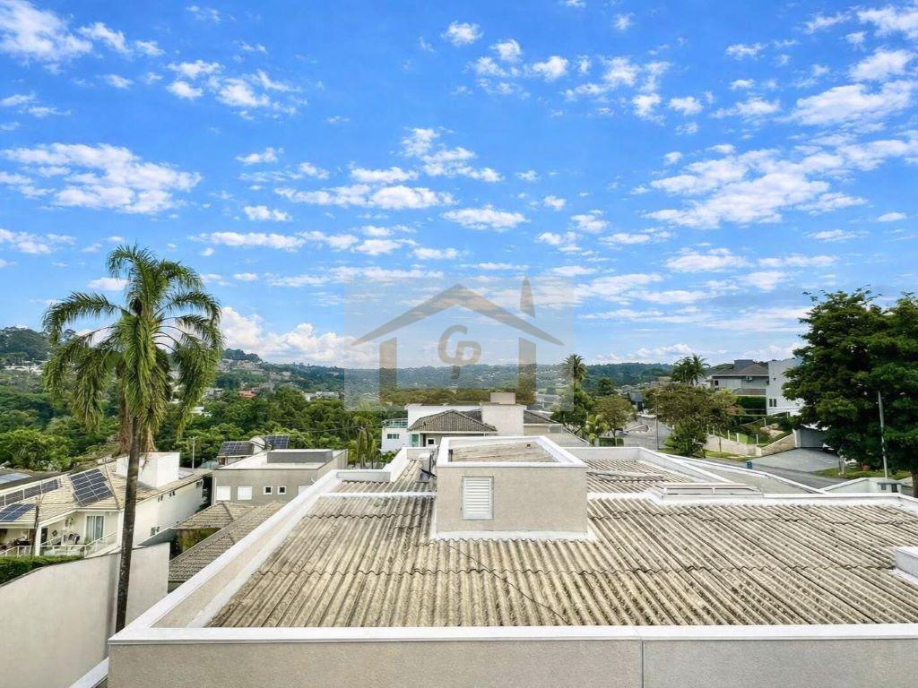 Local alto - 3 su&iacute;tes, amplo sal&atilde;o inferior (pode ser um apto h&oacute;spedes), varanda gourmet Alameda Turmalina Carapicuíba - 