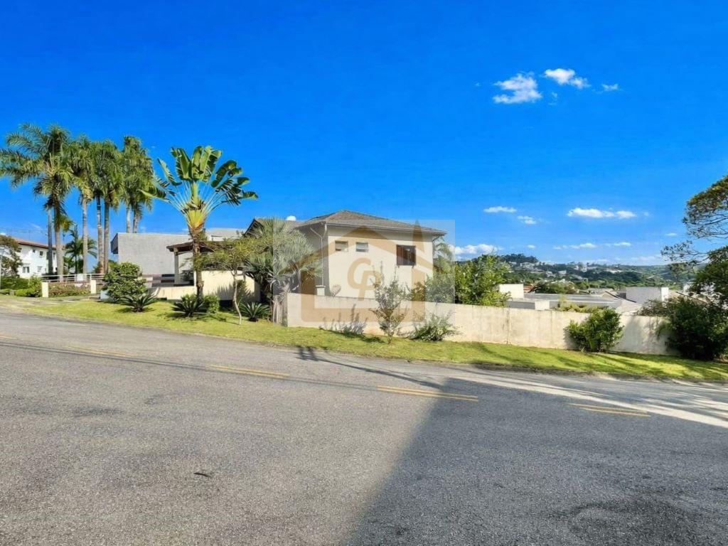 Casa, 3 quartos, 330 m² - Foto 1