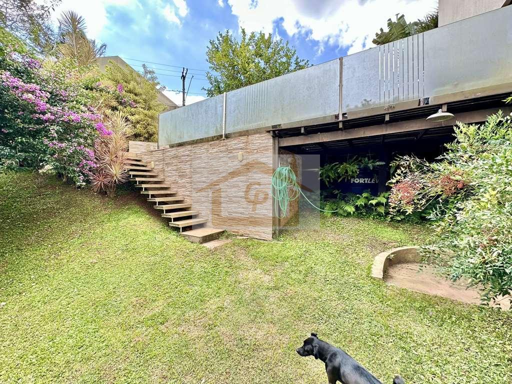 Local alto - 3 su&iacute;tes, amplo sal&atilde;o inferior (pode ser um apto h&oacute;spedes), varanda gourmet Alameda Turmalina Carapicuíba - 