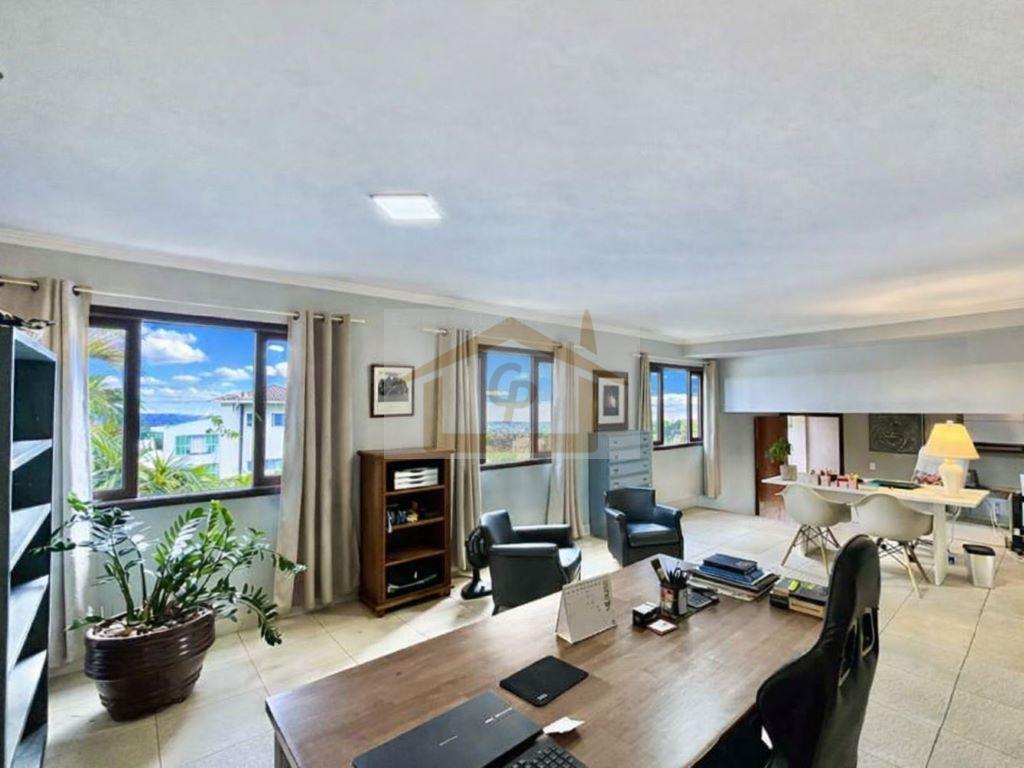 Local alto - 3 su&iacute;tes, amplo sal&atilde;o inferior (pode ser um apto h&oacute;spedes), varanda gourmet Alameda Turmalina Carapicuíba - 