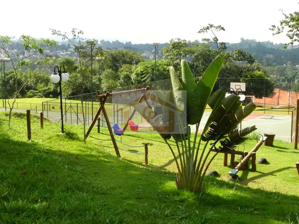 Local alto - 3 su&iacute;tes, amplo sal&atilde;o inferior (pode ser um apto h&oacute;spedes), varanda gourmet Alameda Turmalina Carapicuíba - 