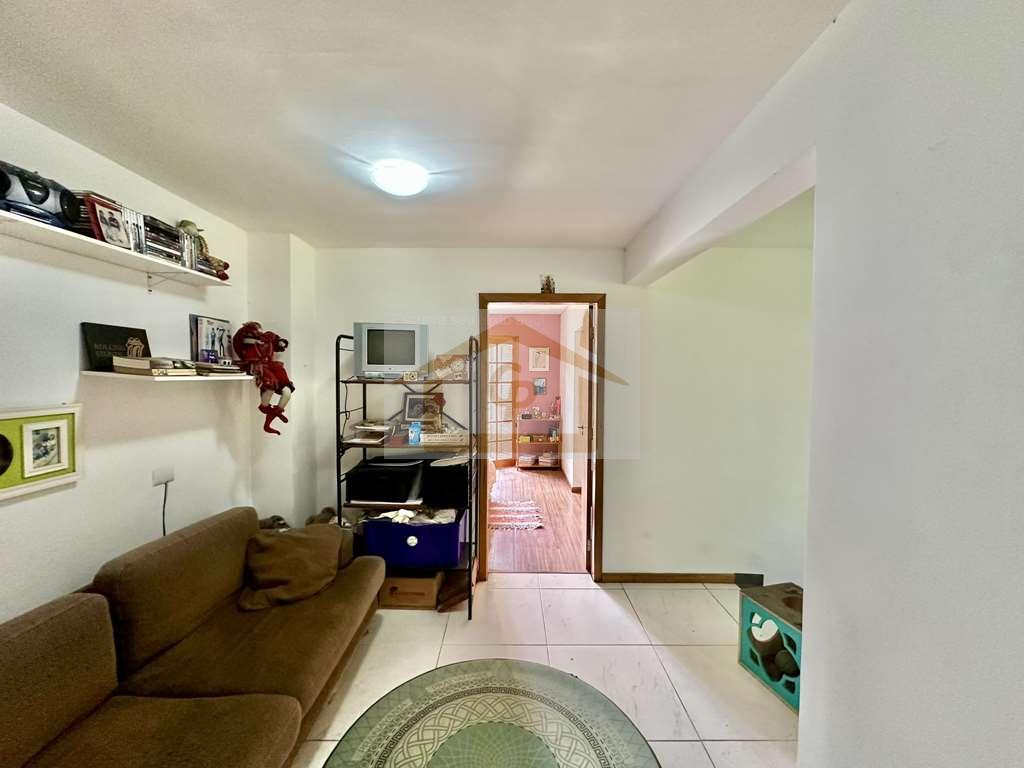 Vila Velha - 3 dorms (1 su&iacute;te), final de rua, muito verde! Estrada Morrinhos Carapicuíba - 