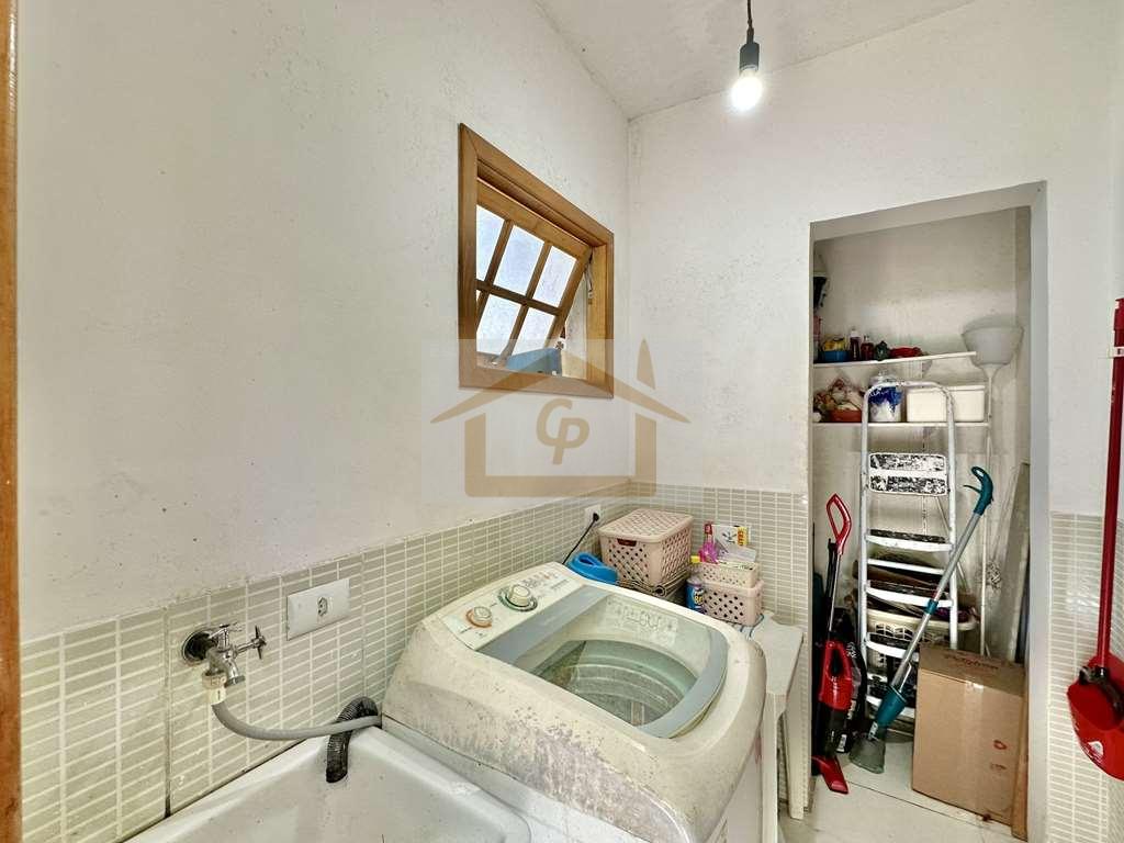 Vila Velha - 3 dorms (1 su&iacute;te), final de rua, muito verde! Estrada Morrinhos Carapicuíba - 