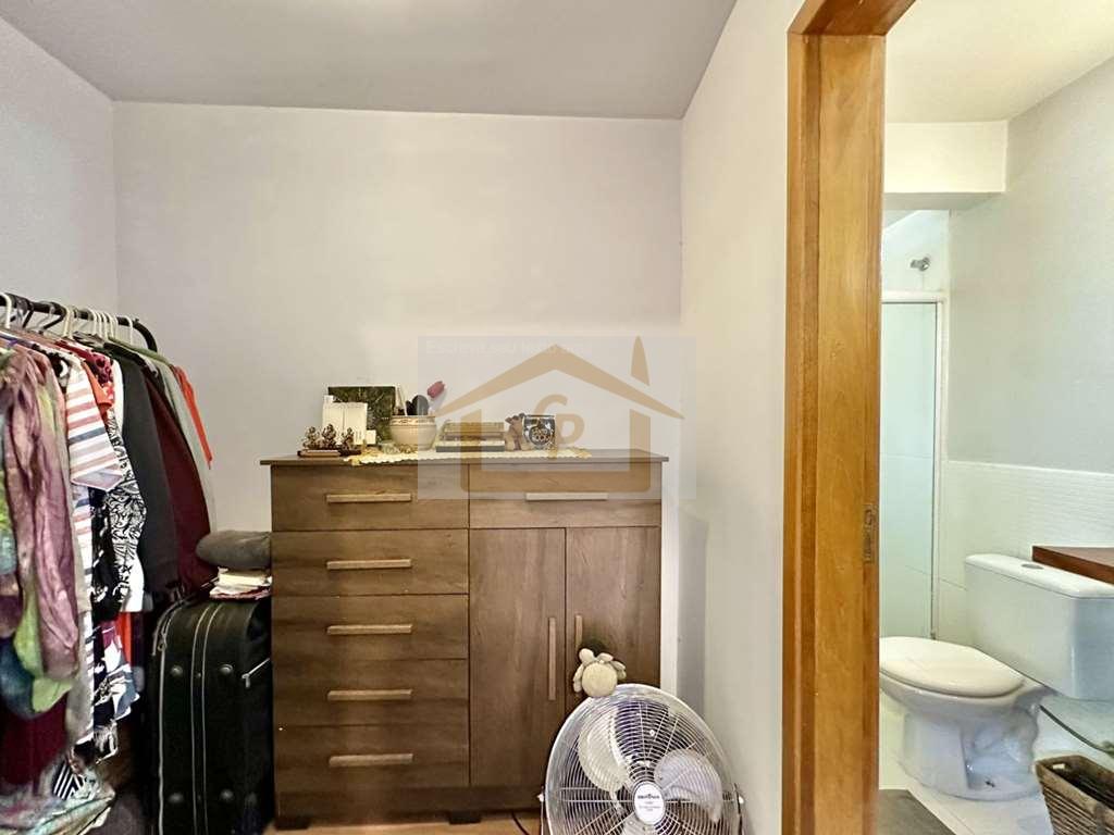 Vila Velha - 3 dorms (1 su&iacute;te), final de rua, muito verde! Estrada Morrinhos Carapicuíba - 