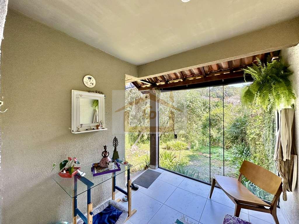 Vila Velha - 3 dorms (1 su&iacute;te), final de rua, muito verde! Estrada Morrinhos Carapicuíba - 