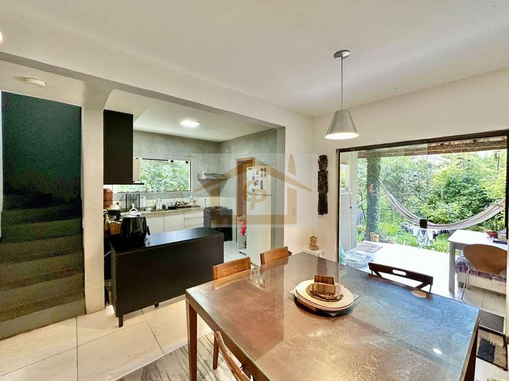 Vila Velha - 3 dorms (1 su&iacute;te), final de rua, muito verde! Estrada Morrinhos Carapicuíba - 