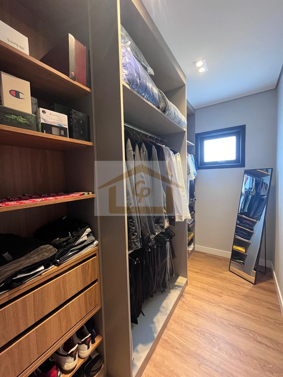 Casa Sustent&aacute;vel de Alto Padr&atilde;o | 5 Su&iacute;tes | 550m&sup2; | Mobiliada Rua São Fernando Jandira - 