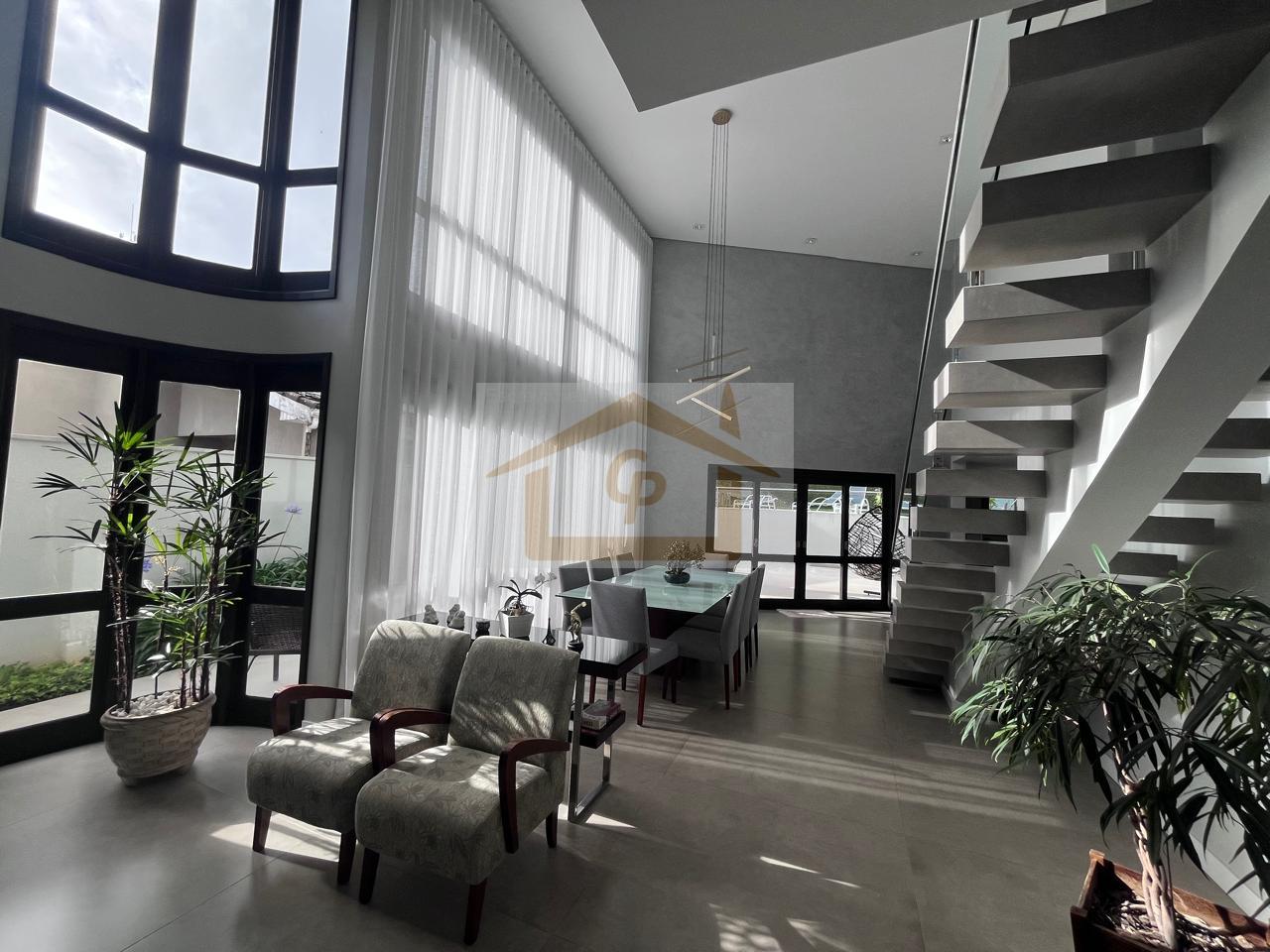 Casa Sustent&aacute;vel de Alto Padr&atilde;o | 5 Su&iacute;tes | 550m&sup2; | Mobiliada Rua São Fernando Jandira - 