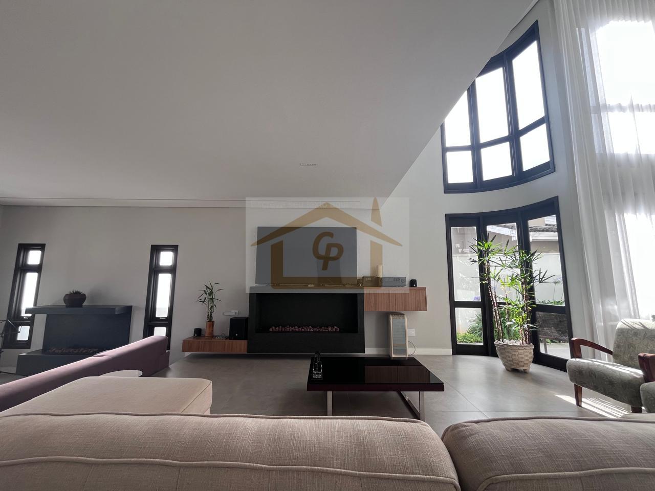 Casa Sustent&aacute;vel de Alto Padr&atilde;o | 5 Su&iacute;tes | 550m&sup2; | Mobiliada Rua São Fernando Jandira - 