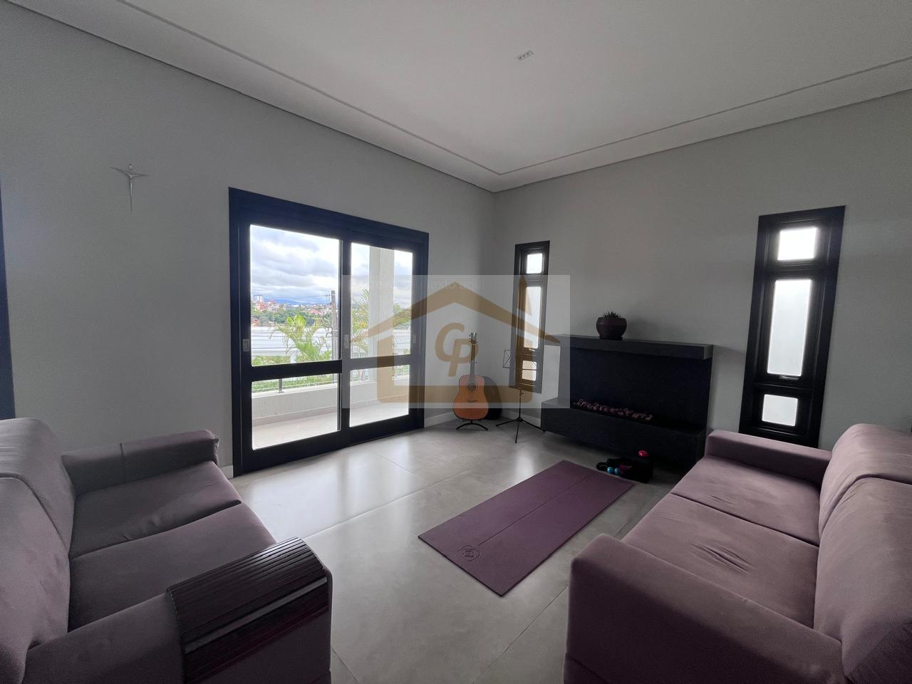 Casa Sustent&aacute;vel de Alto Padr&atilde;o | 5 Su&iacute;tes | 550m&sup2; | Mobiliada Rua São Fernando Jandira - 