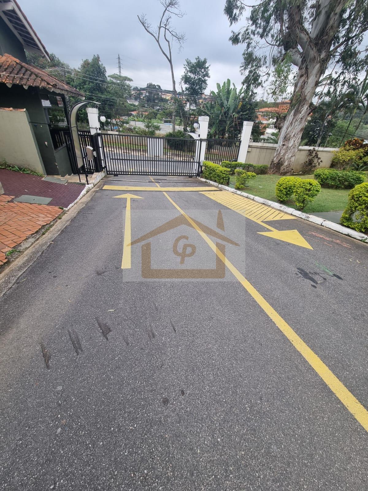 Imperd&iacute;vel, lugar silencioso. 4 quartos, 1 su&iacute;te, 2 vagas Estrada Fernando Nobre Cotia - 