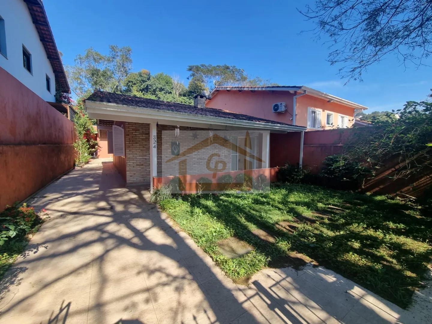 Casa T&eacute;rrea Isolada com Amplo Quintal no Residencial Jardim das Flores &ndash; Granja Viana Estrada do Capuava Cotia - 