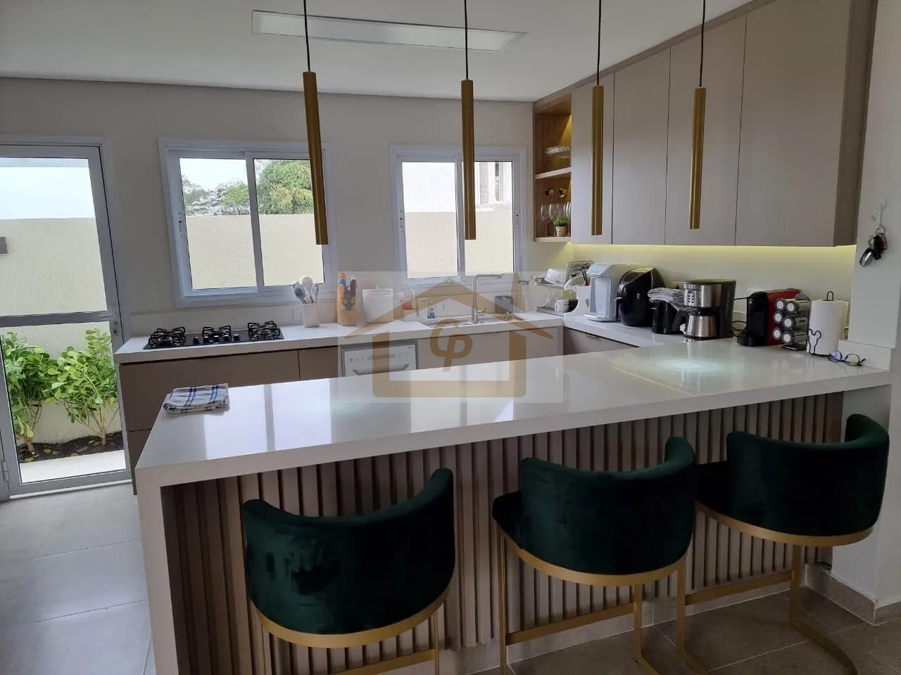 Casa Moderna, 3 quartos, Linda Vista e 2 vagas cobertas Estrada Carlos Antônio Pereira de Castro Cotia - 