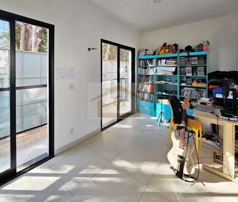 Linda! S&atilde;o 150 m&sup2;,  3 dorms/1su&iacute;te, 2 vagas Estrada Fernando Nobre Cotia - 