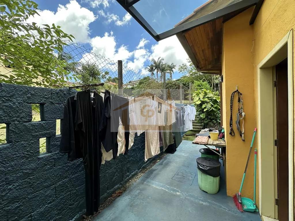 R&uacute;stica, avarandada, Mista alvenaria e madeira de lei, 3 dorms/1ste, gourmet, lareira! Rua Azaléia Jandira - 