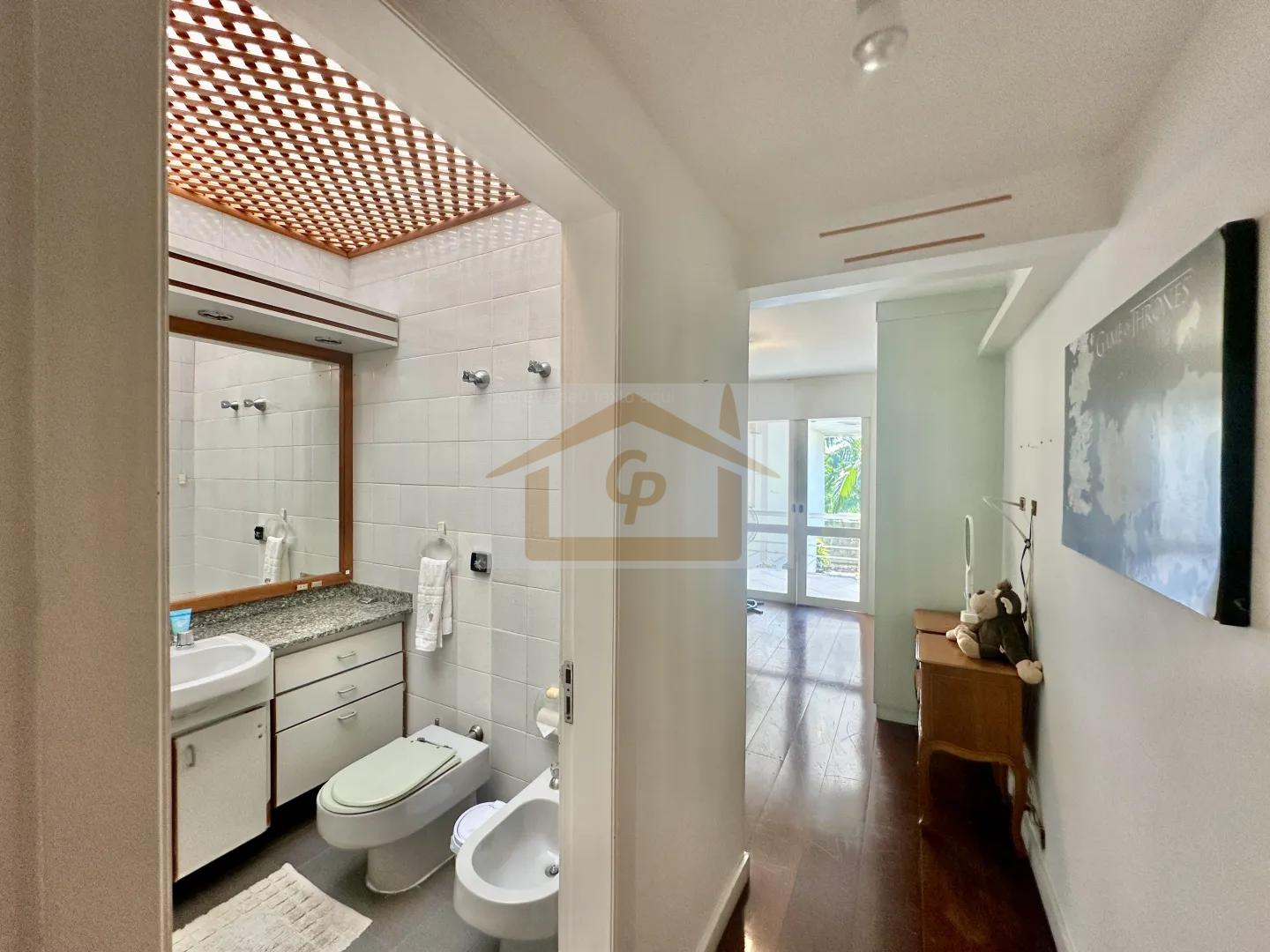 R&uacute;stica, avarandada, Mista alvenaria e madeira de lei, 3 dorms/1ste, gourmet, lareira! Avenida São Camilo Jandira - 