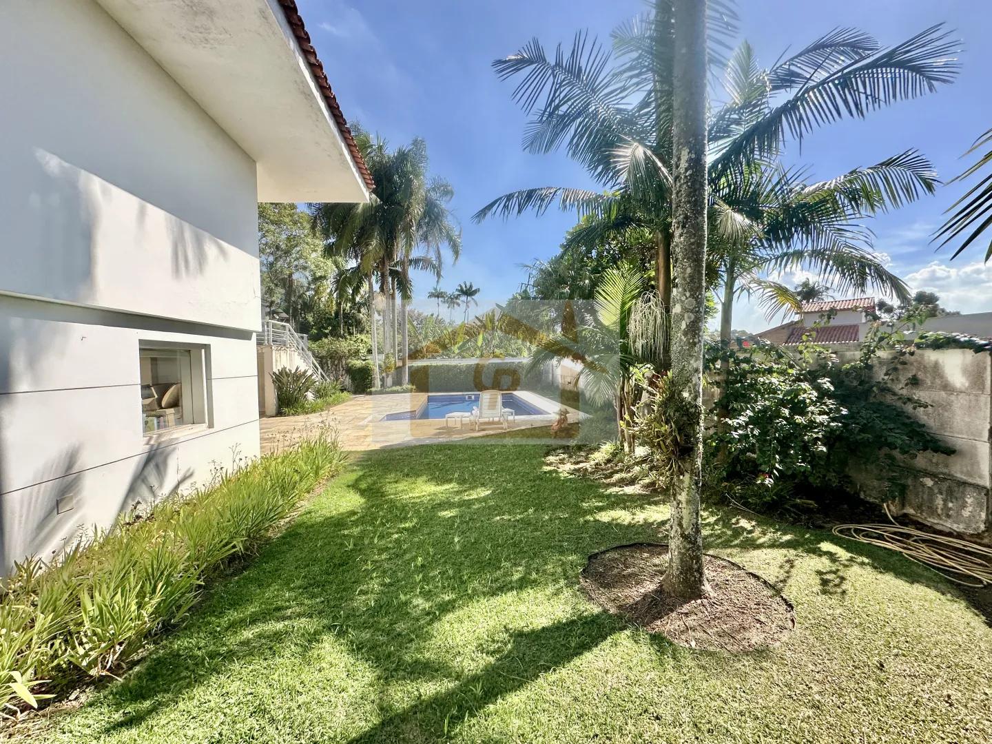 R&uacute;stica, avarandada, Mista alvenaria e madeira de lei, 3 dorms/1ste, gourmet, lareira! Avenida São Camilo Jandira - 